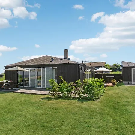 Gorgeous In With Sauna Holiday home *